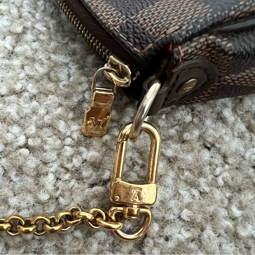 Authentic Louis Vuitton Eva Damier Ebene Sophie Clutch - Picture 14 of 15